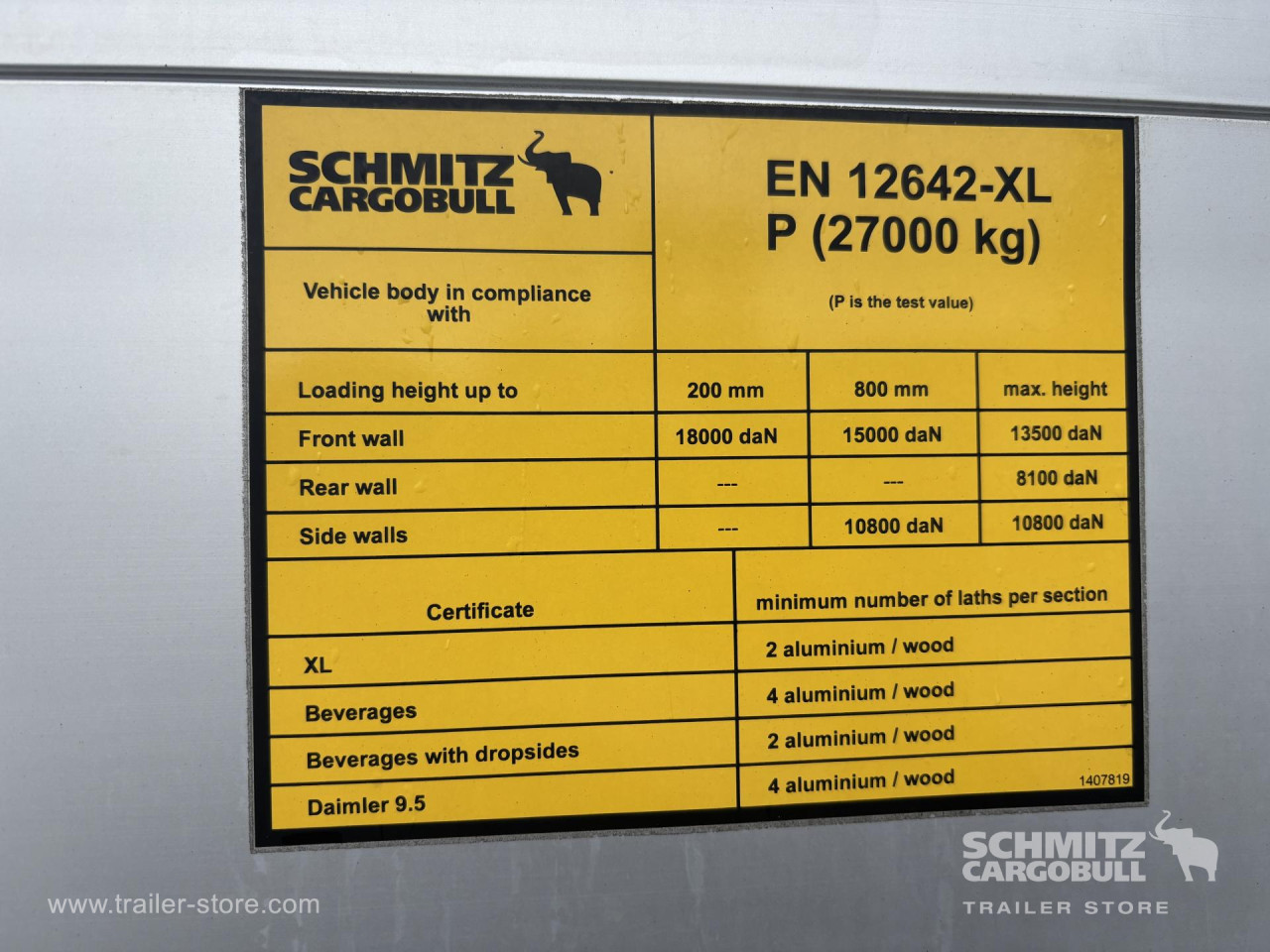 Schmitz Cargobull Curtainsider Standard 