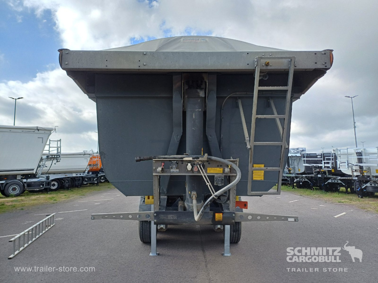 Schmitz Cargobull Kipper Stahlrundmulde 24m³ 