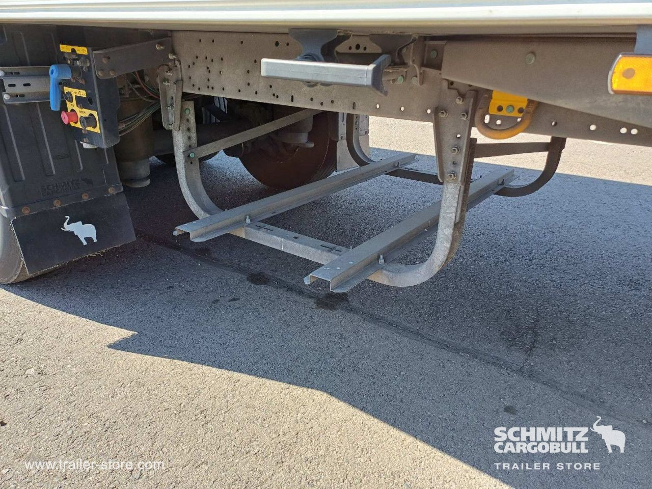 Schmitz Cargobull Tiefkühler Standard Doppelstock 