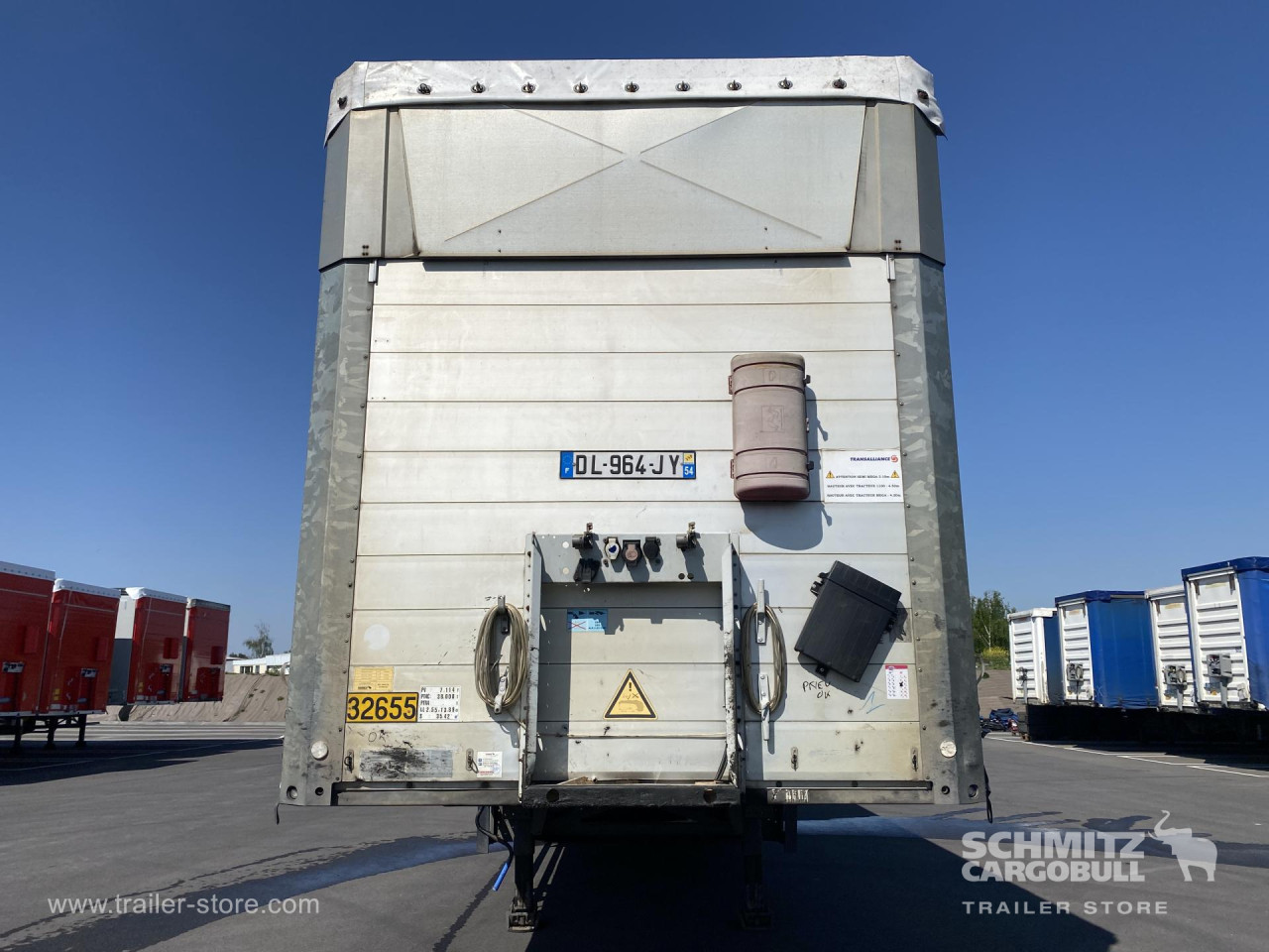 Schmitz Cargobull Semitrailer Curtainsider Mega 