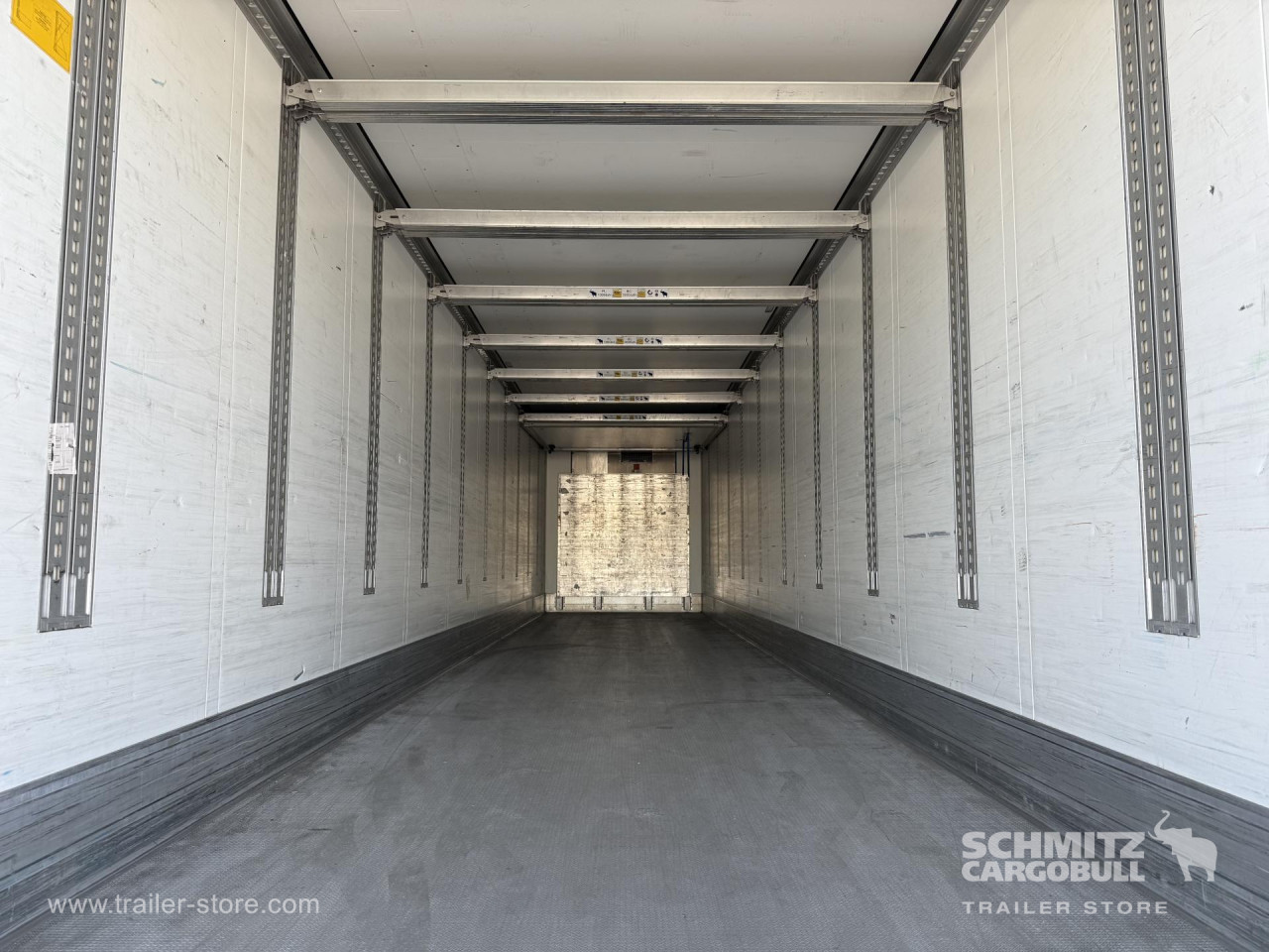 Schmitz Cargobull Tiefkühler Multitemp Doppelstock Trennwand 