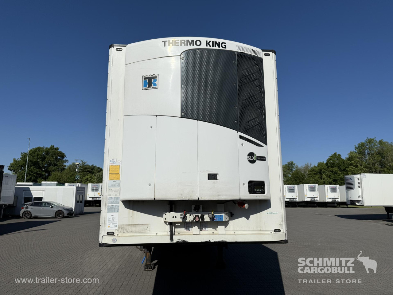 Schmitz Cargobull Tiefkühler Multitemp Doppelstock Trennwand 