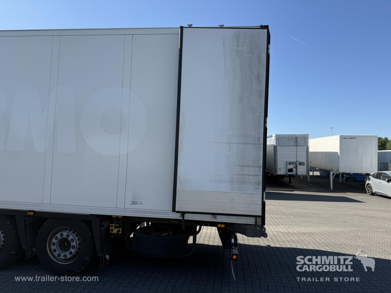 Schmitz Cargobull Tiefkühler Multitemp Doppelstock Trennwand 