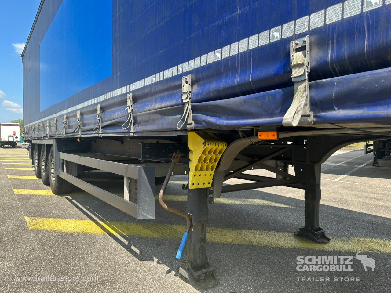 Schmitz Cargobull Semitrailer Curtainsider Mega 