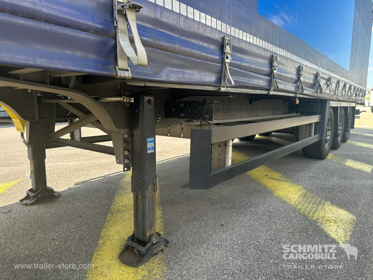 Schmitz Cargobull Semitrailer Curtainsider Mega 