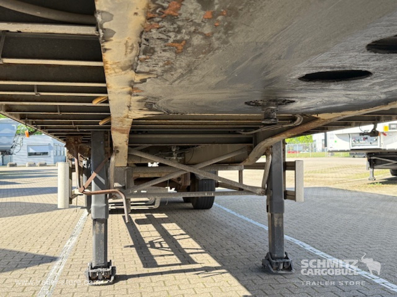 FRUEHAUF Oplegger Kasten Standard 