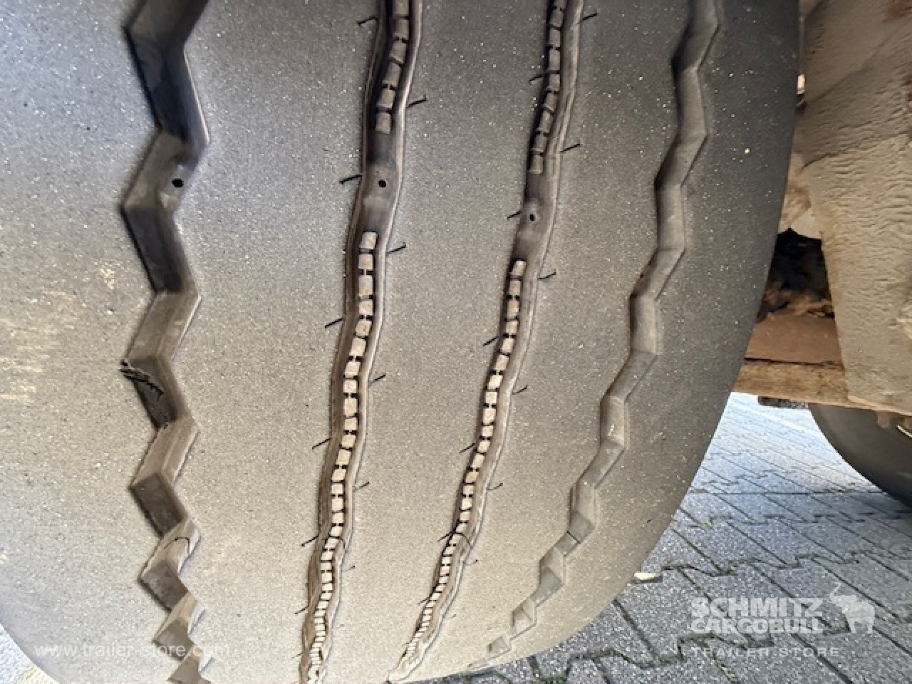 FRUEHAUF Oplegger Kasten Standard 