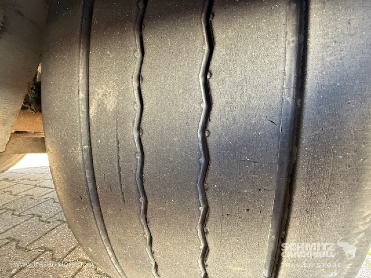 FRUEHAUF Oplegger Kasten Standard 