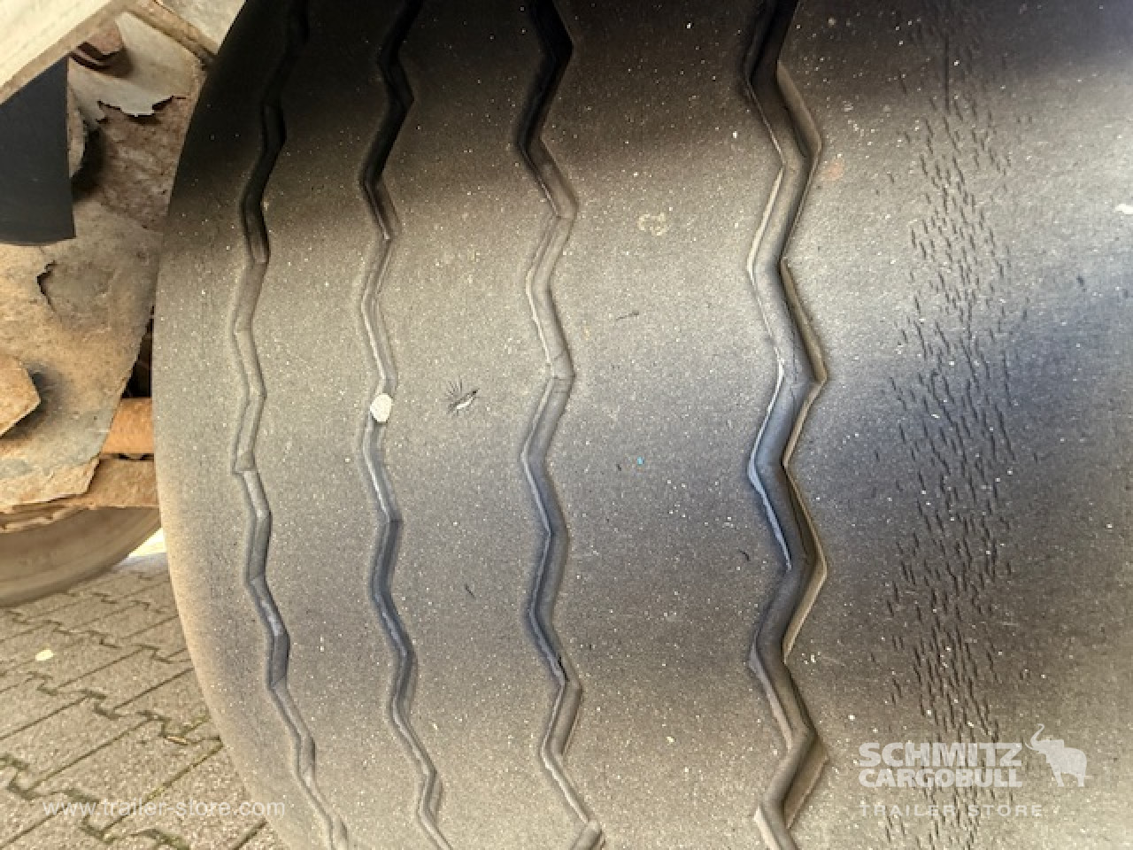 FRUEHAUF Oplegger Kasten Standard 