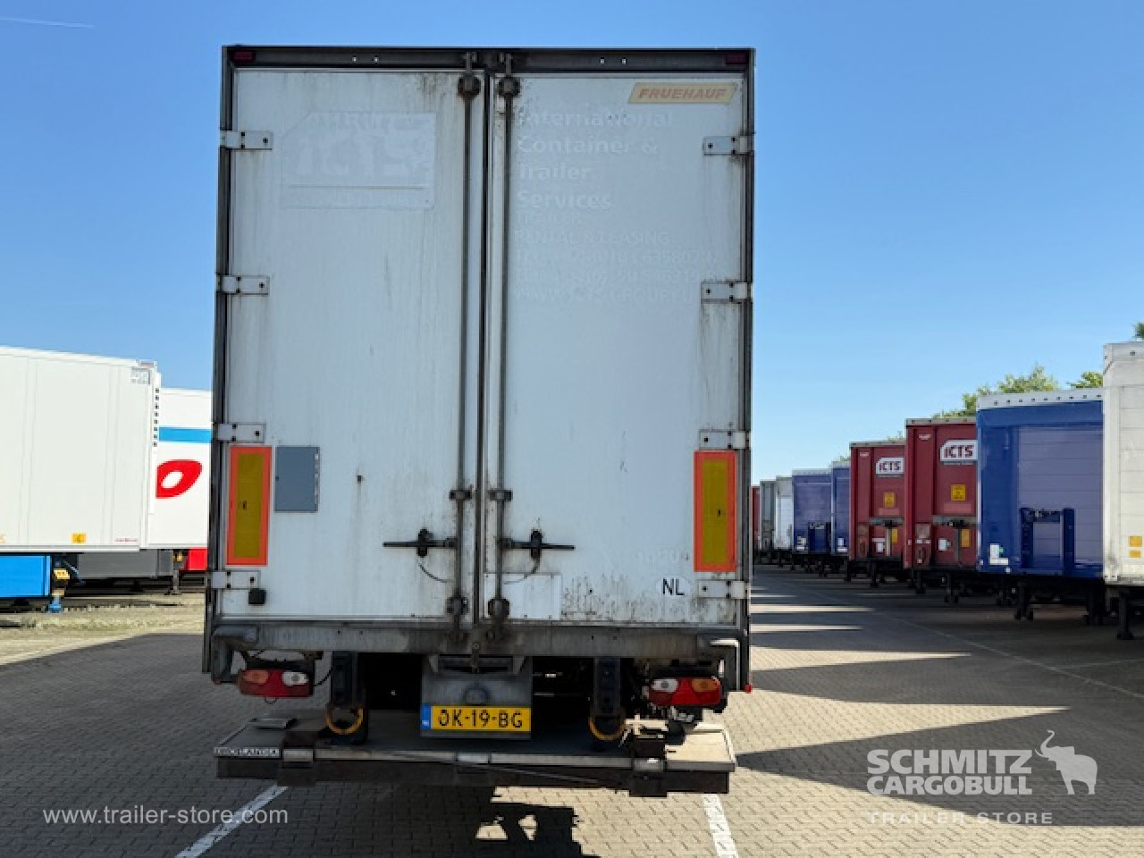FRUEHAUF Oplegger Kasten Standard 