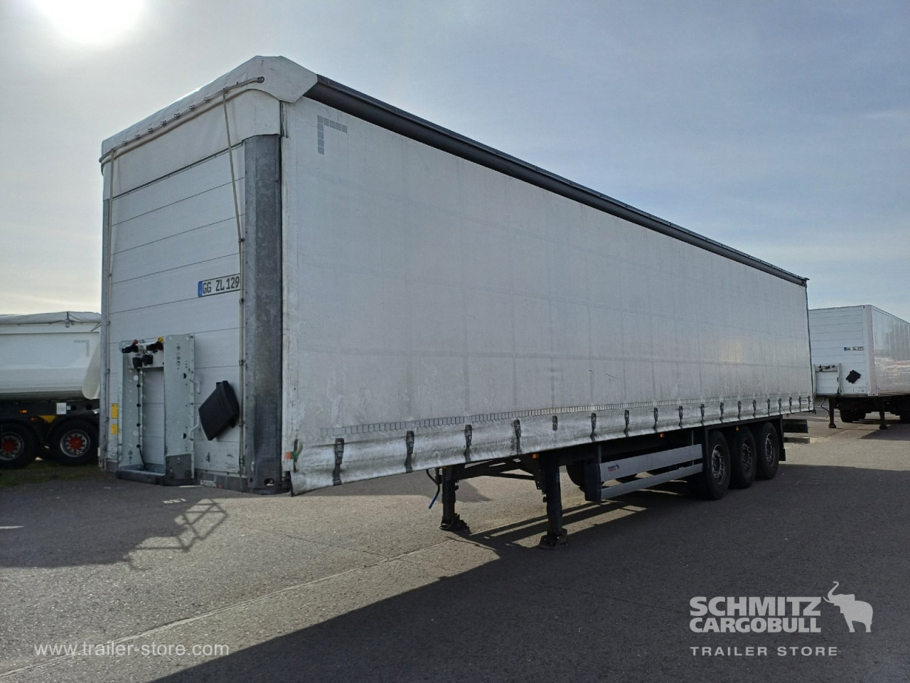 Schmitz Cargobull Curtainsider Standard 