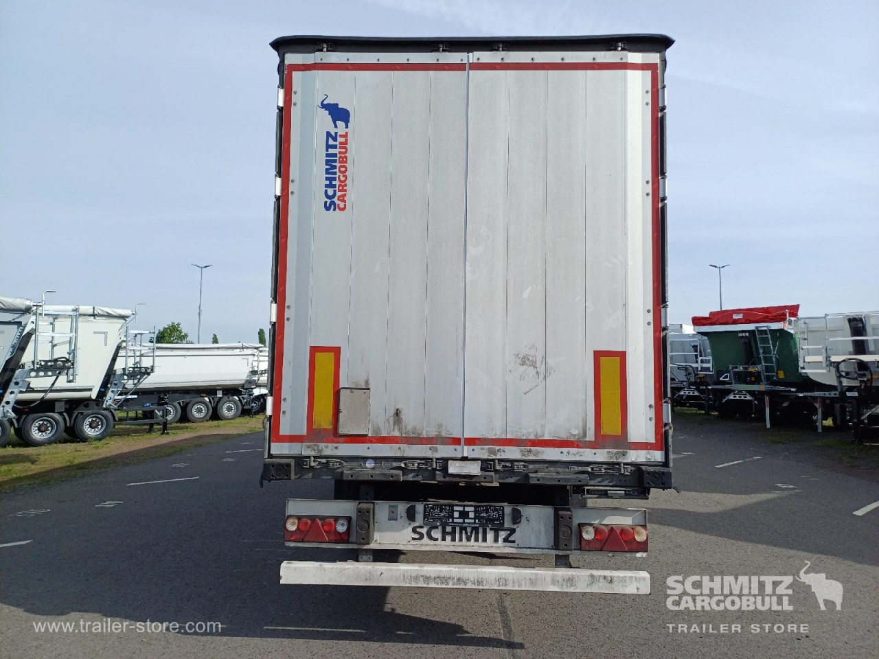 Schmitz Cargobull Curtainsider Standard 