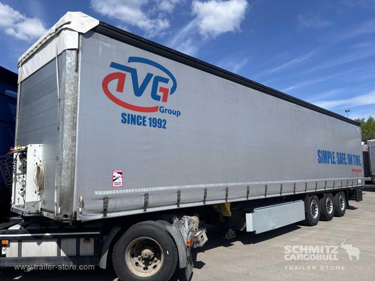 Schmitz Cargobull Curtainsider Standard 