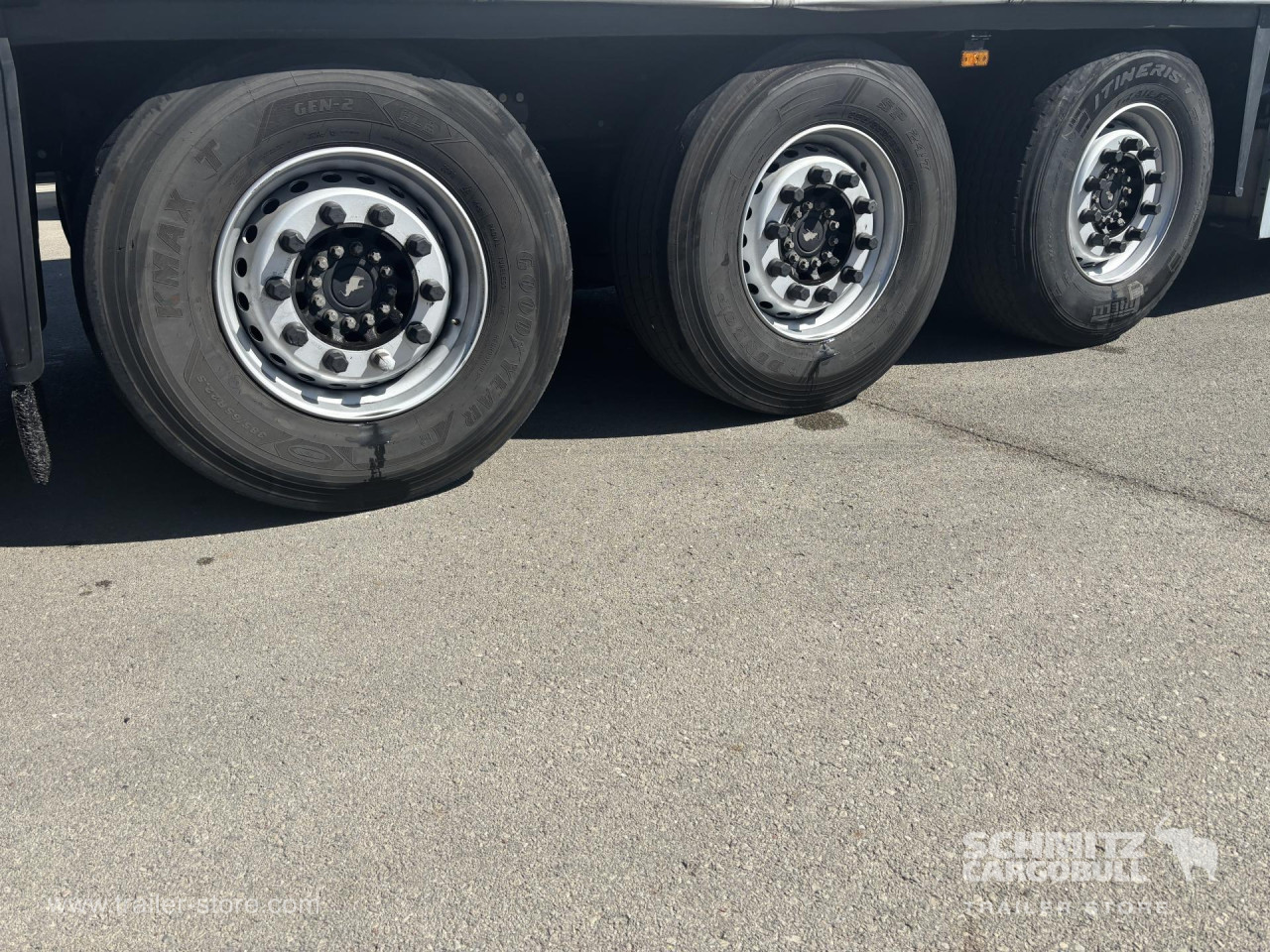 Schmitz Cargobull Curtainsider Standard 