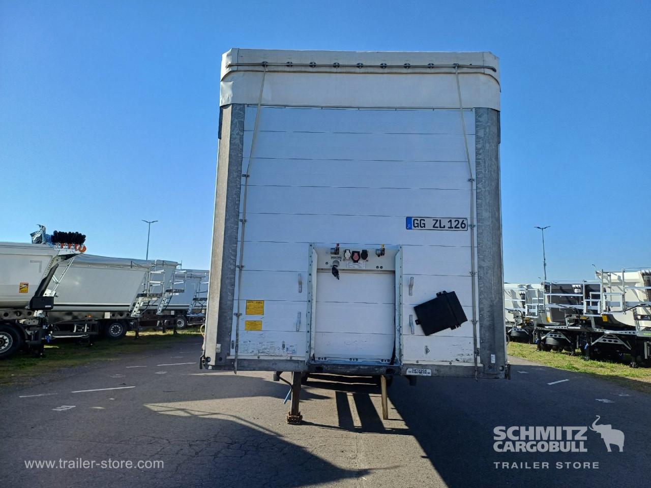 Schmitz Cargobull Curtainsider Standard 