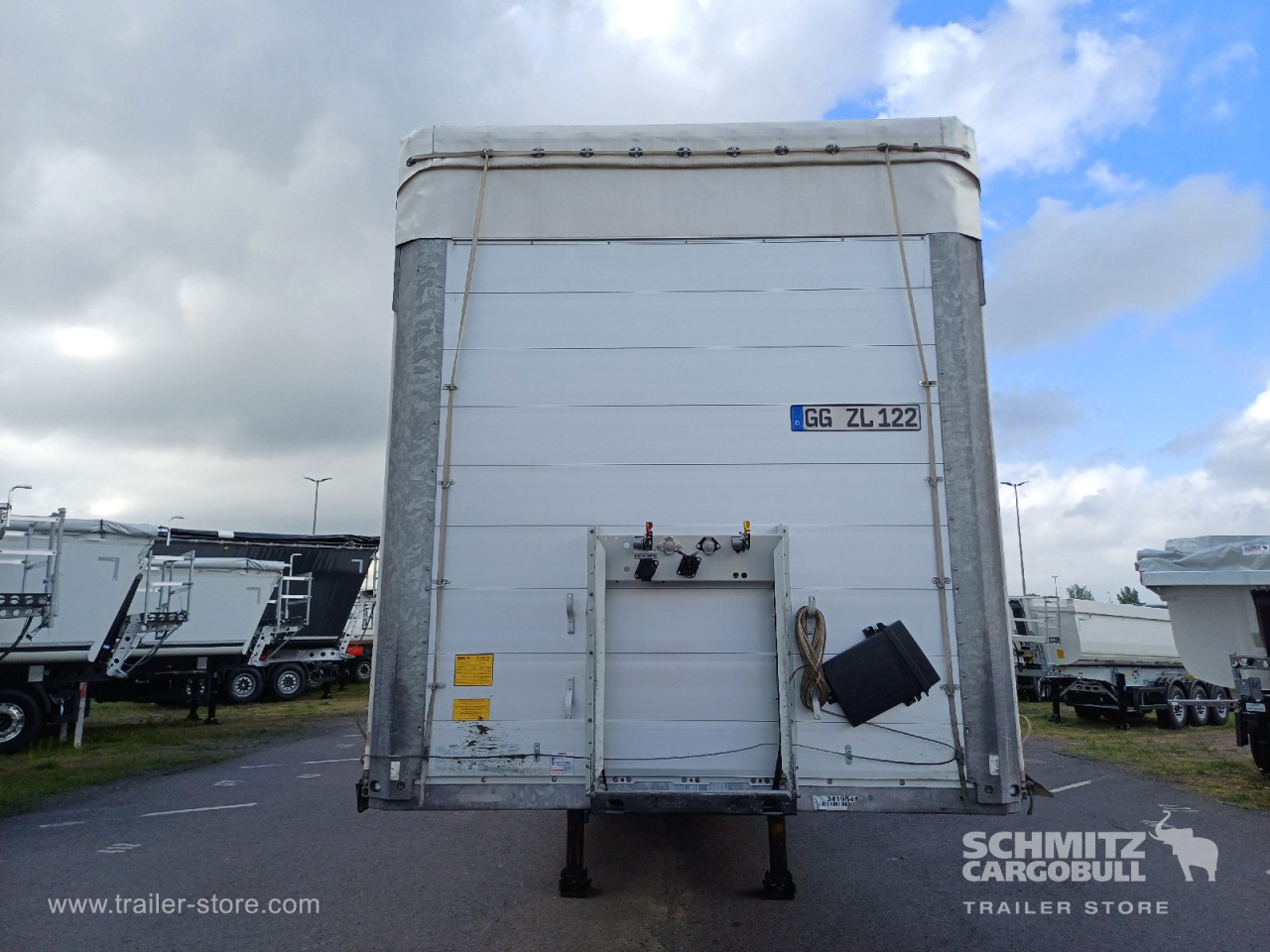 Schmitz Cargobull Curtainsider Standard 