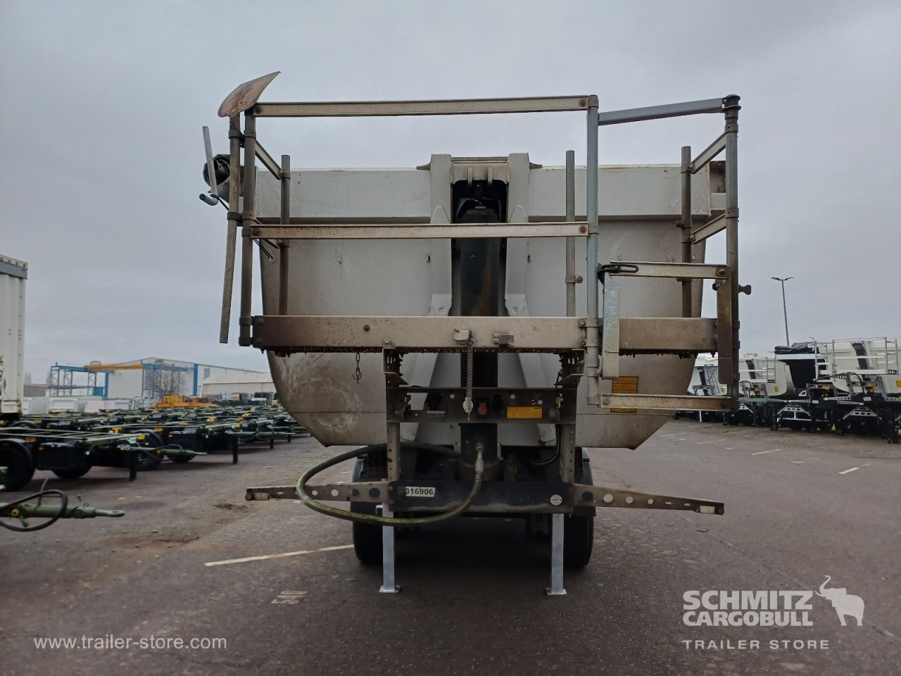 Schmitz Cargobull Kipper Stahlrundmulde 24m³ 