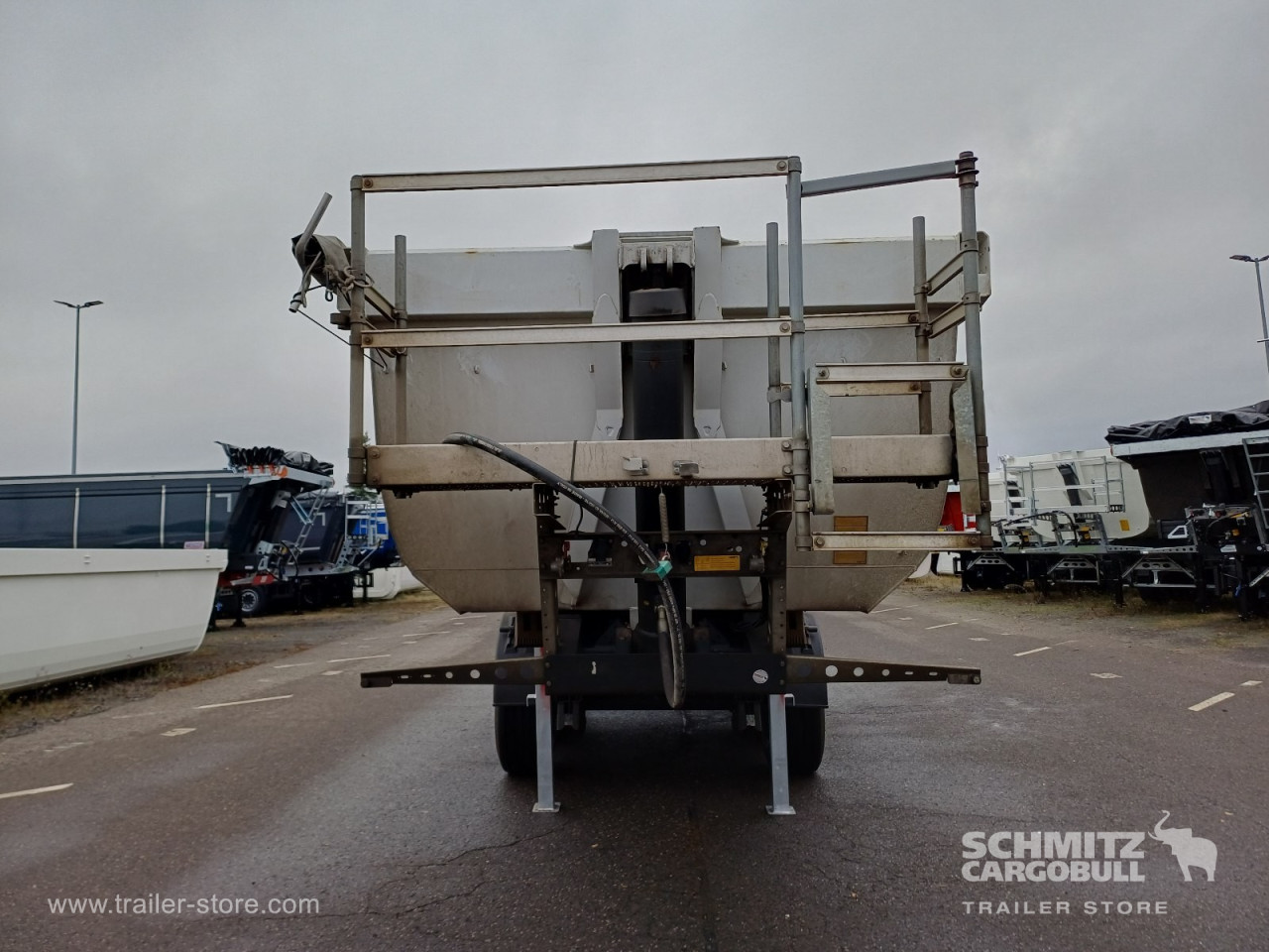 Schmitz Cargobull Kipper Stahlrundmulde 24m³ 