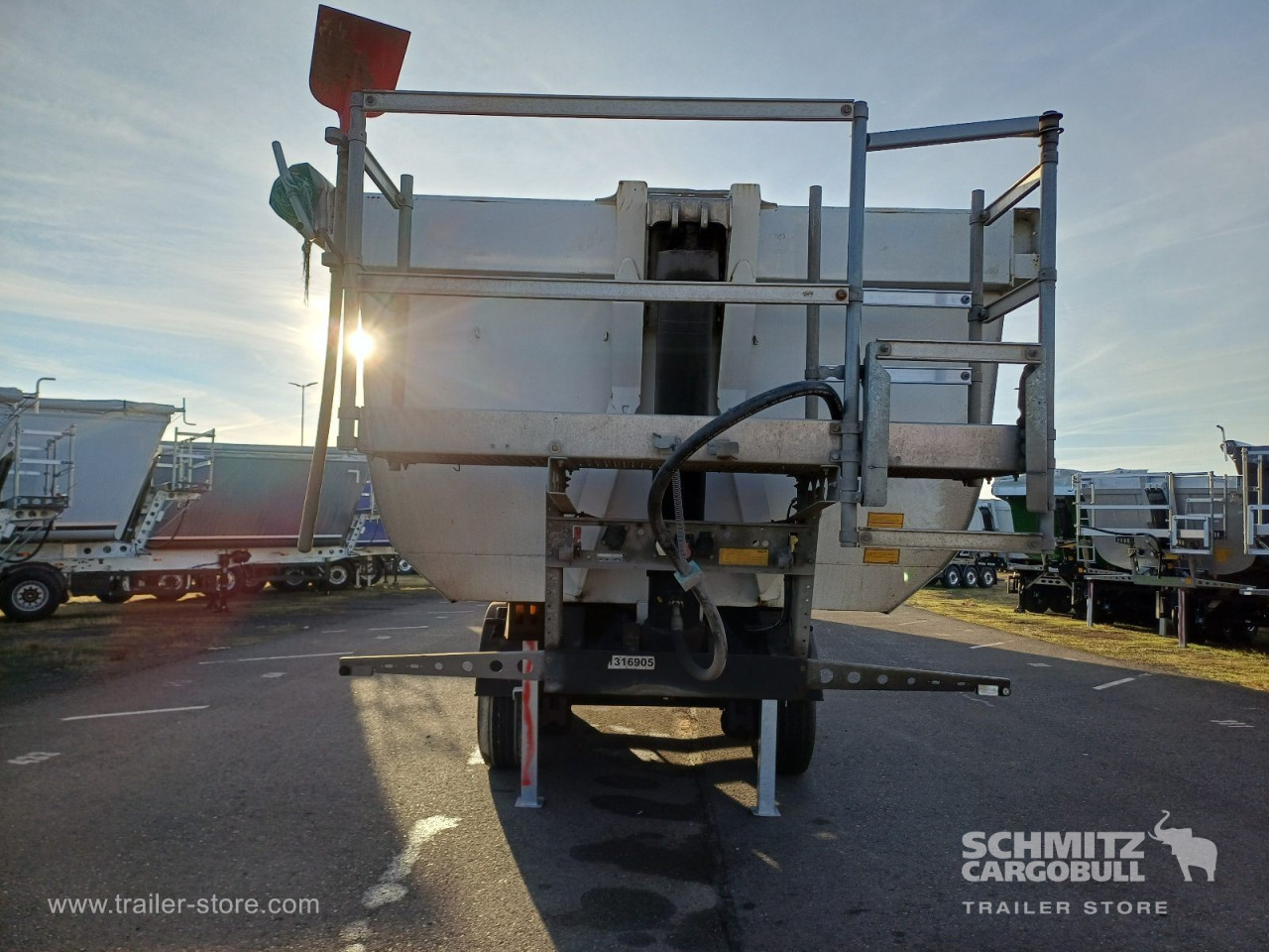 Schmitz Cargobull Kipper Stahlrundmulde 24m³ 