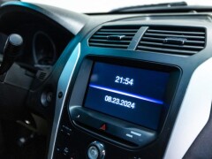 FORD Explorer  XLT 7 Persoons uitvoering! 7 persoonsui