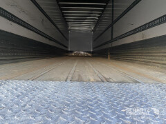 FRUEHAUF Semitrailer Dryfreight Standard Porte relevante 