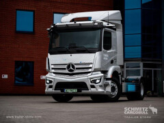 Mercedes Benz Standard tractor unit 