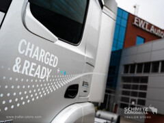 Mercedes Benz Standard tractor unit 