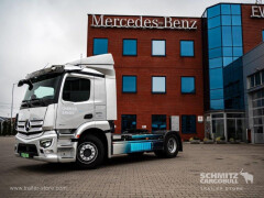 Mercedes Benz Standard tractor unit 