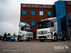Mercedes Benz Standard tractor unit 