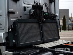 Mercedes Benz Standard tractor unit 