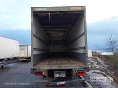 FRUEHAUF Semitrailer Dryfreight Standard Porte relevante 