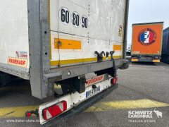FRUEHAUF Semitrailer Dryfreight Standard Porte relevante 