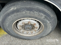 FRUEHAUF Semitrailer Dryfreight Standard Porte relevante 