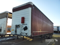 Schmitz Cargobull Semitrailer Curtainsider Standard Hayon 