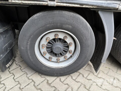 WIELTON Curtainsider Mega 
