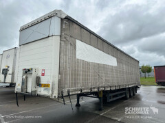 Schmitz Cargobull Semitrailer Curtainsider Mega 