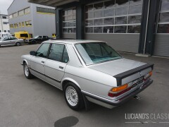 BMW 528i A 
