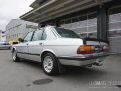 BMW 528i A 