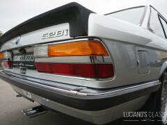 BMW 528i A 