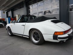 Porsche 911 Carrera 