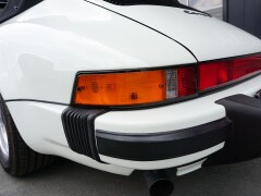 Porsche 911 Carrera 