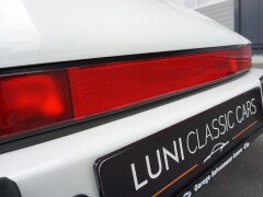Porsche 911 Carrera 