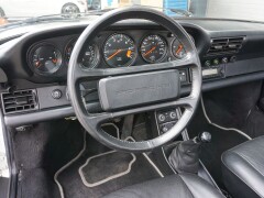 Porsche 911 Carrera 