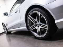 Mercedes Benz SL 63 AMG  Fiscale waarde € 22.000,- Dealer auto