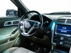 FORD Explorer  XLT 7 Persoons uitvoering! 7 persoonsui