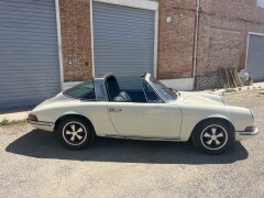 Porsche 911 2.4 T Targa