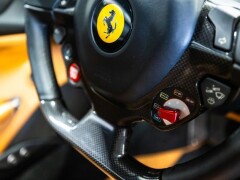 FERRARI 488 GTB  3.9 HELE Dealer auto