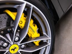 FERRARI 488 GTB  3.9 HELE Dealer auto