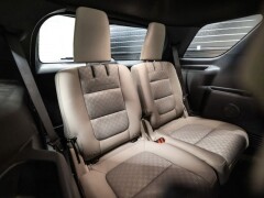 FORD Explorer  XLT 7 Persoons uitvoering! 7 persoonsui