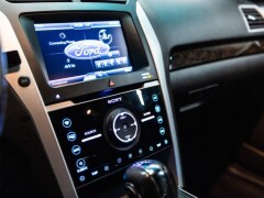 FORD Explorer  LIMITED 7 sitzeuitvoering 7 Persoonsuit